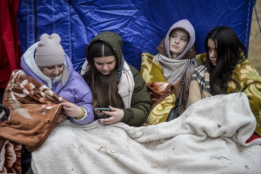 Dix-huit entreprises du Québec parraineront 1000 familles de l'Ukraine