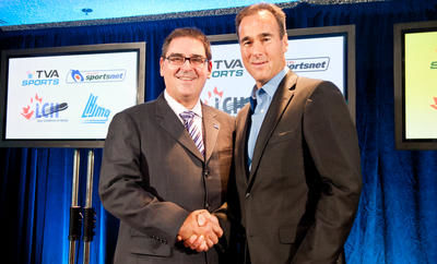 Le commissaire de la LHJMQ, Gilles Courteau, et Pierre Dion, président et chef de la direction de Groupe TVA inc., ont dévoilé l'entente de diffusion des matchs de hockey junior à TVA Sports lors d'une conférence de presse à Montréal. CHARLES WILLIAM PELLETIER \ AGENCE QMI