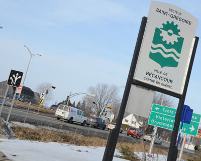 L intersection du boulevard des Acadiens et de l autrotoute 55 sera remplacée par un pont d étagement à quatre voies qui rendra l endroit plus sécuritaire. Trois-Rivières le 8 mars 2012. NICOLAS DUCHARME/L'ÉCHO DE TROIS-RIVIÈRES/AGENCE QMI