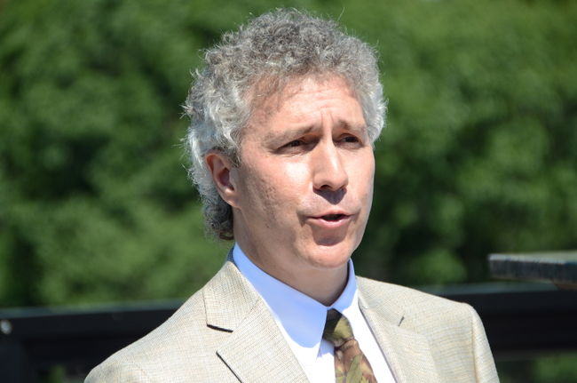 Marc Descôteaux, maire de Sainte-Monique, défendra les couleurs libérales dans Nicolet-Bécancour lors du prochain scrutin provincial.