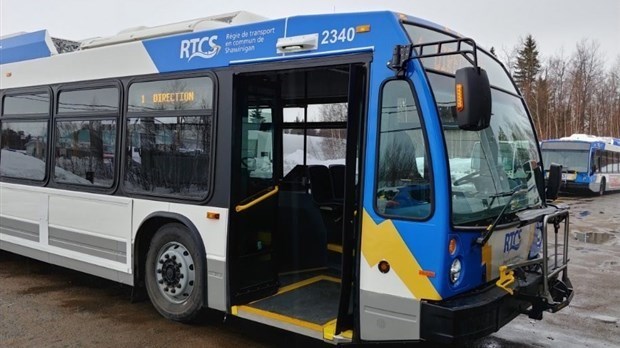 Conflit de travail entre les chauffeurs d’autobus Fleur de Lys et leur employeur