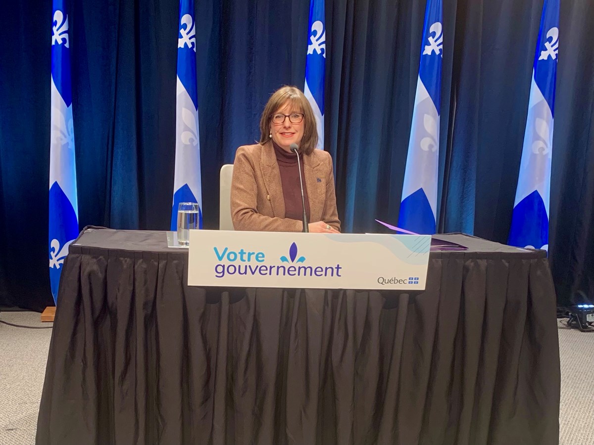 La ministre déléguée au Développement économique régional, Marie-Eve Proulx, a présenté les grandes orientations ce lundi.