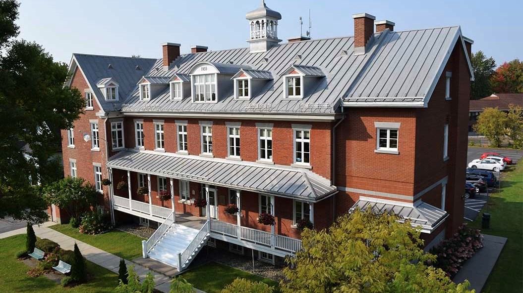 Réouverture des bâtiments municipaux et des services à la population à Chambly
