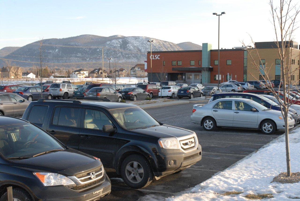 En adoptant un règlement interdisant la tarification des stationnements hors rue sur son territoire, la Ville de Beloeil empêche ainsi que le stationnement devienne payant au CLSC des Patriotes.