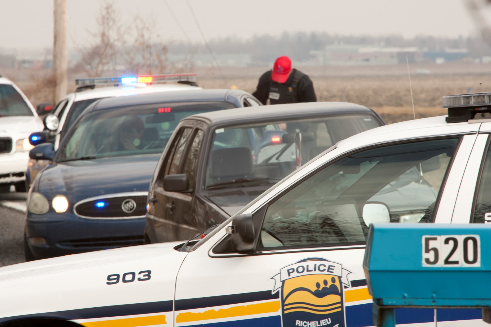 L'homme d'une vingtaine d'années a été intercepté après quelques minutes sur le chemin Trudeau, à Saint-Mathieu-de-Beloeil.