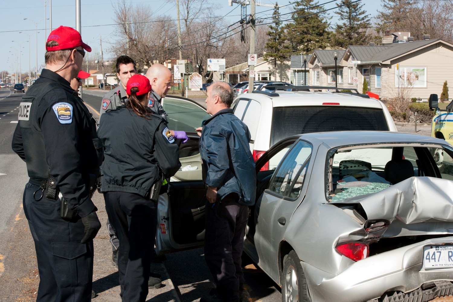 Un accident impliquant trois véhicules a eu lieu ce lundi 2 avril vers 16 h sur le boulevard Sir-Wilfrid-Laurier, à Beloeil.