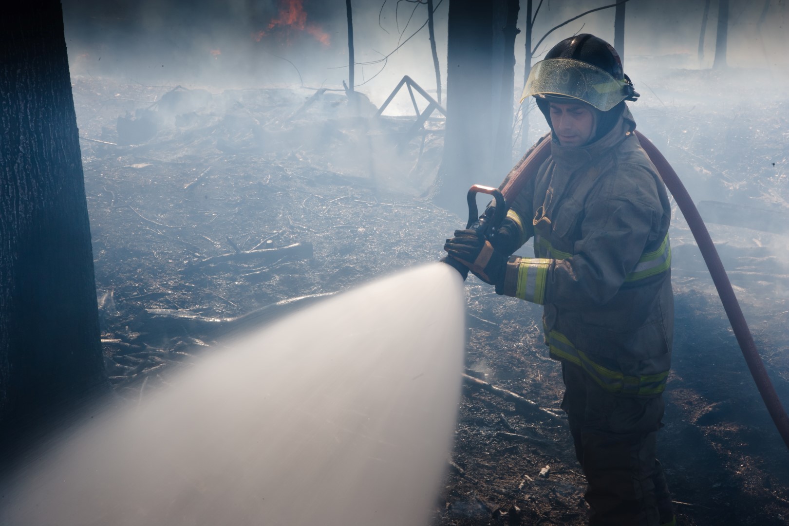 Les pompiers de Mont-Saint-Hilaire, de Sainte-Madeleine et de Beloeil sont intervenus rapidement afin d’éteindre le brasier.