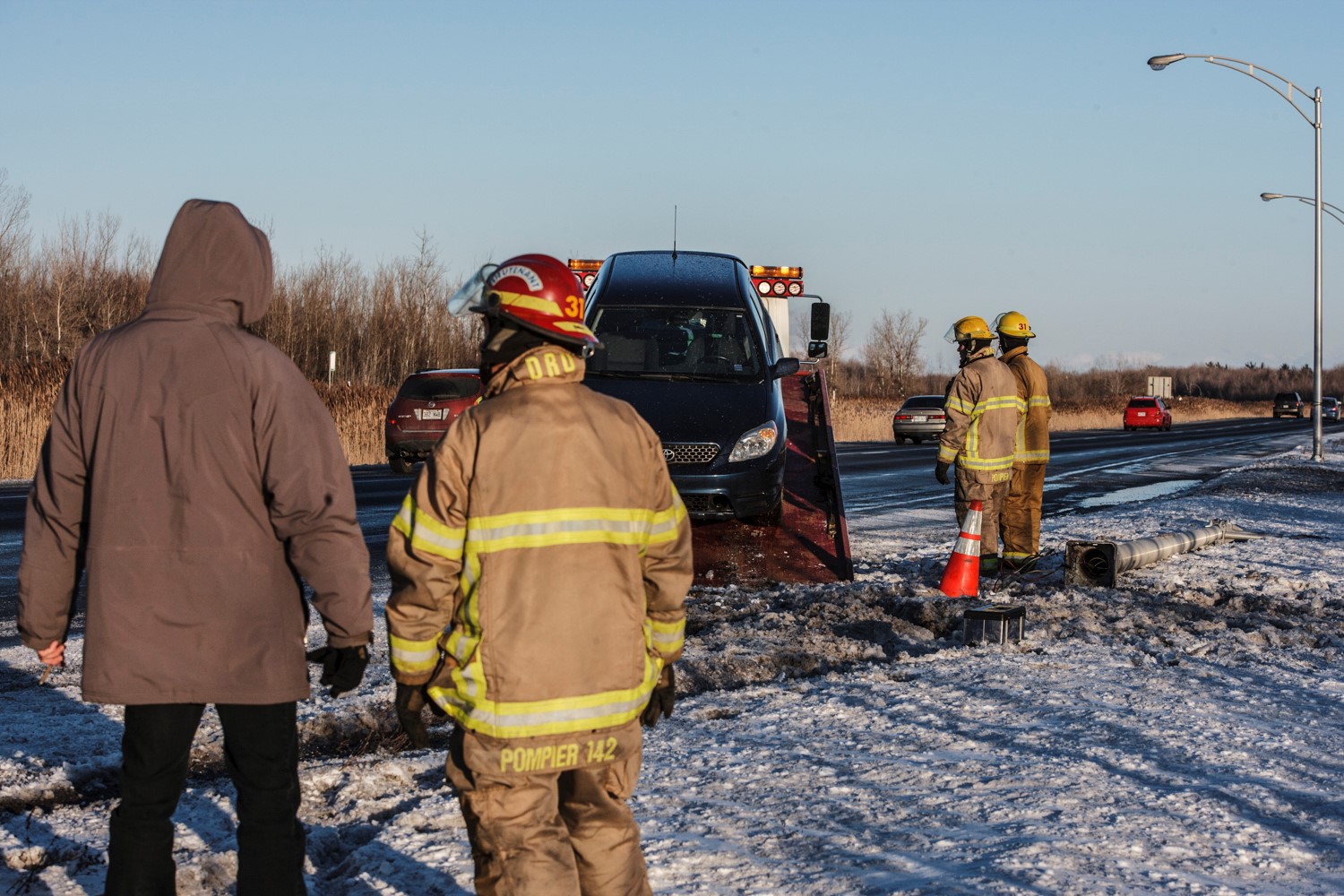 L'aide de la Régie intermunicipale de police Richelieu–Saint-Laurent et des pompiers de Mont-Saint-Hilaire a été nécessaire pour répondre à l'appel.