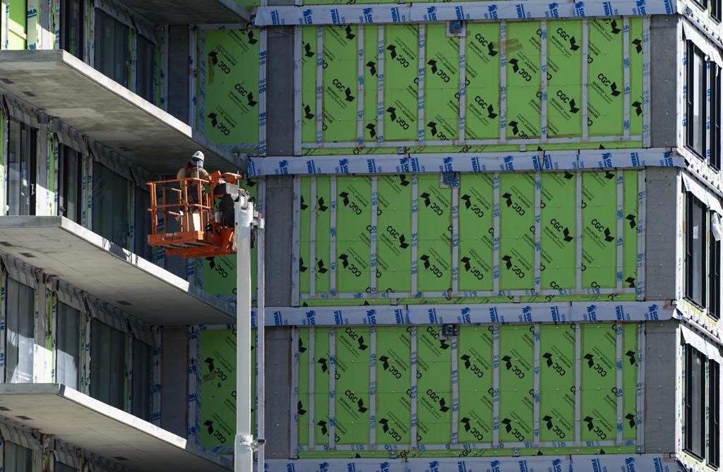Près de 7500 femmes dans l'industrie de la construction au Québec en 2023