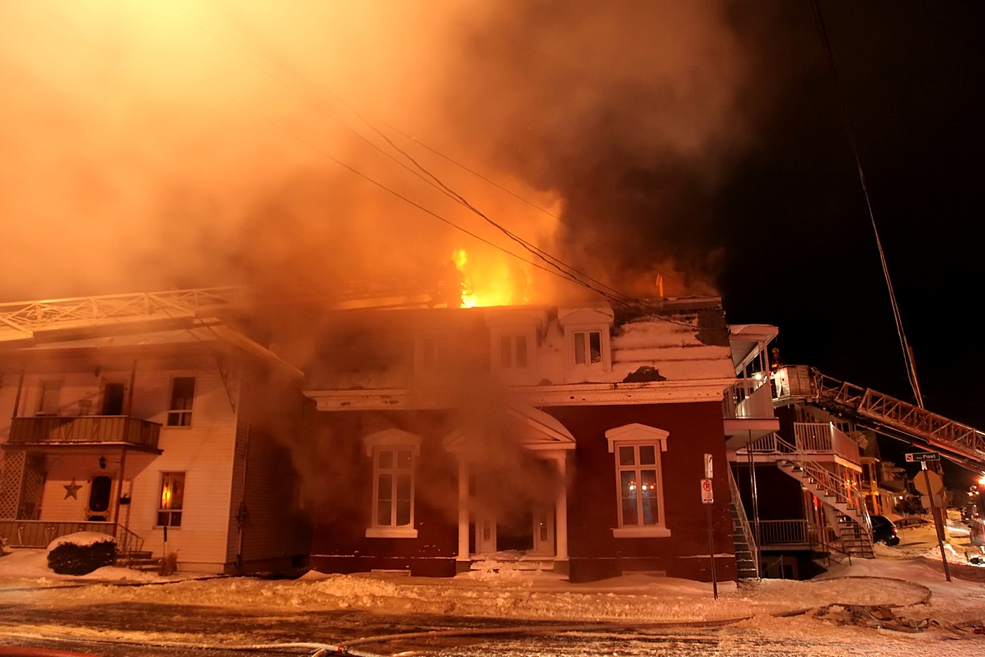 Peu après 22 h ce jeudi, le Service de sécurité incendie de Sorel-Tracy a été appelé au 59 boulevard Fiset (coin Georges).
