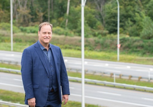« Nous continuerons d’accompagner notre population, aussi longtemps qu’il le sera nécessaire », promet le maire de Lorraine, Jean Comtois.