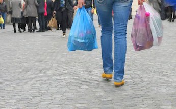 Saint-Jérôme oeuvre pour bannir les sacs en plastique à usage unique dès 2021