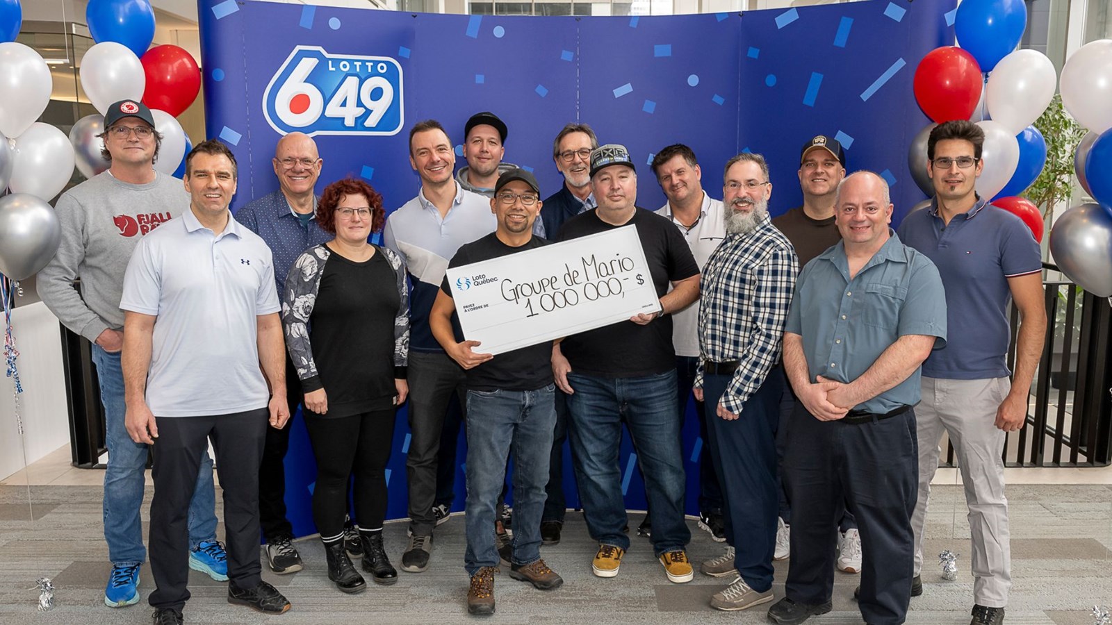 Quatorze collègues d'une usine gagnent 1 000 000 $ au Lotto 6/49