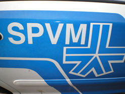 Un assistant-directeur du Service de police de la Ville de Montréal (SPVM) a été muté à d’autres tâches après que des entreprises en construction de sa belle-famille aient été perquisitionnées par l’Unité permanente anticorruption (UPAC), dont fait partie le SPVM.
