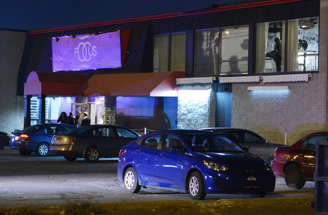 <p>Un jeune homme a été atteint par balle au Focus, une boîte de nuit de Laval, le dimanche 17 novembre 2013. PASCAL GIRARD/AGENCE QMI