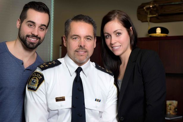 Pierre Brochet est fier que deux de ses enfants suivent ses traces. Marie-Pier est policière à Montréal, alors qu’Antoine œuvre à Gatineau.