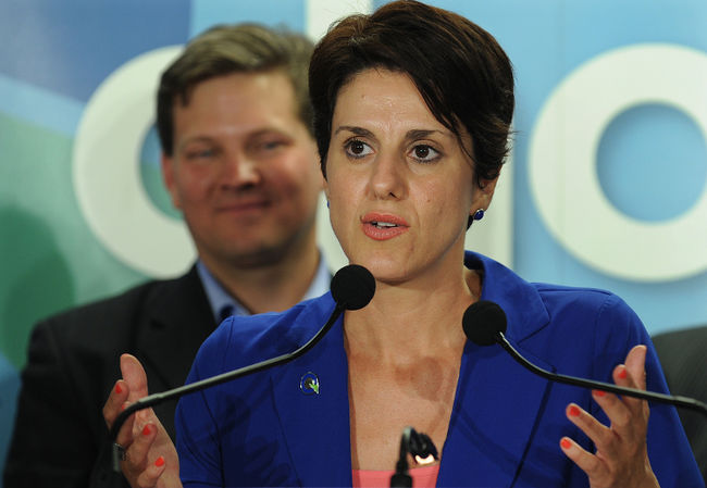 Djemila Benhabib tentera de se faire élire dans le comté de Mille-îles pour le Parti Québécois lors des prochaines élections.