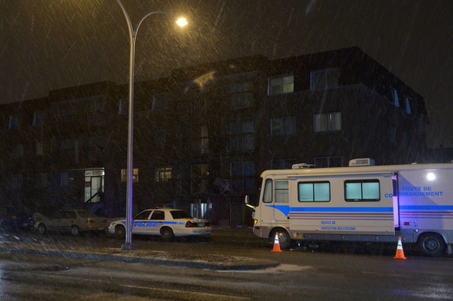 Un homme d’une trentaine d’années a subi de graves blessures, tard mercredi, lorsqu’il a été atteint d’au moins un coup de feu sur le boulevard Samson dans le secteur Chomedey.