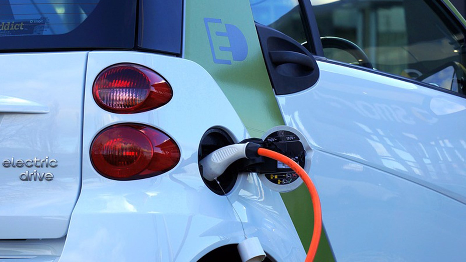 300 M $ d'investissements sur trois ans pour rendre accessible la voiture zéro émission