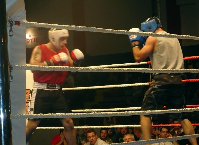 Actions et émotions lors du Super gala de boxe