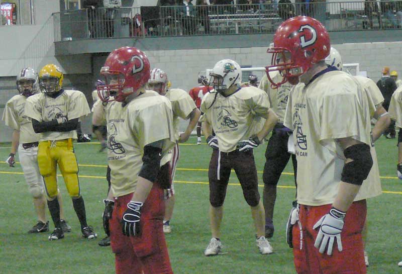 Sept membres des Dragons au Défi Québec-Ontario 2008 à Toronto