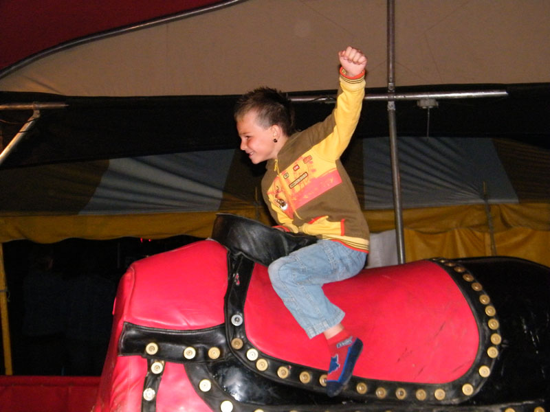 Fébrilité au Festival Western de Saint-Victor