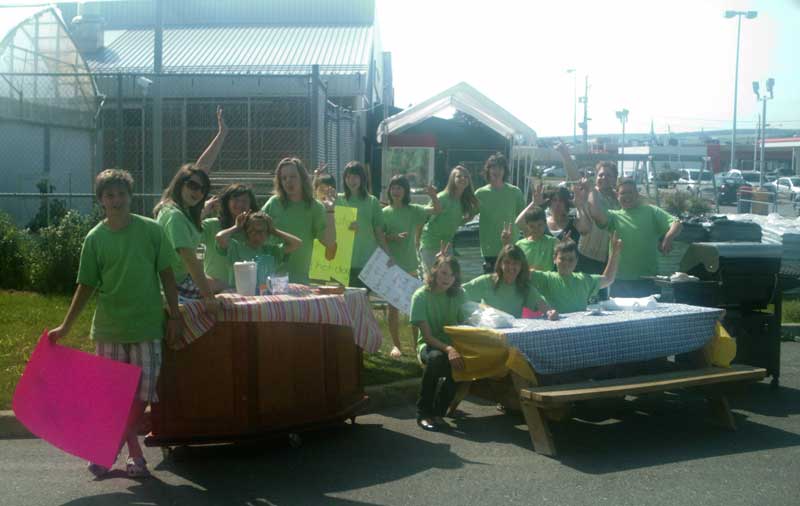 La CJS de Beauce-Nord tient une vente de débarras et de hot-dogs