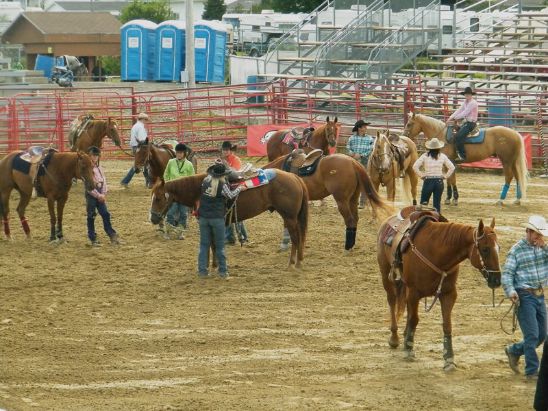Une première fin de semaine achalandée au festival western
