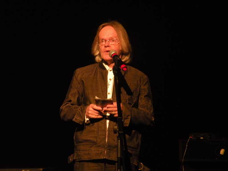 La salle était comble pour rendre hommage à Denis Grondin