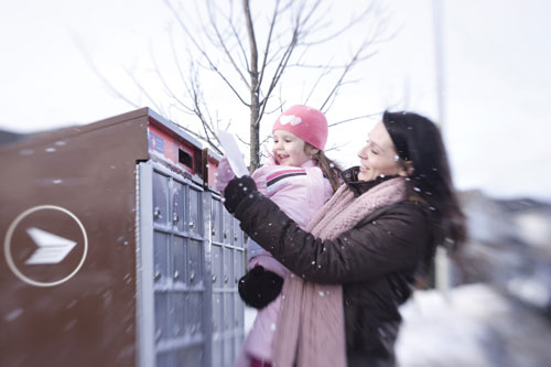 Le bureau de poste du père Noël est prêt à recevoir des millions de lettres