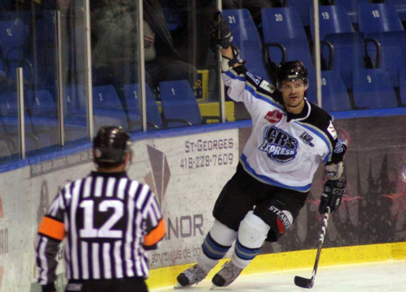 Le CRS colle une cinquième victoire consécutive