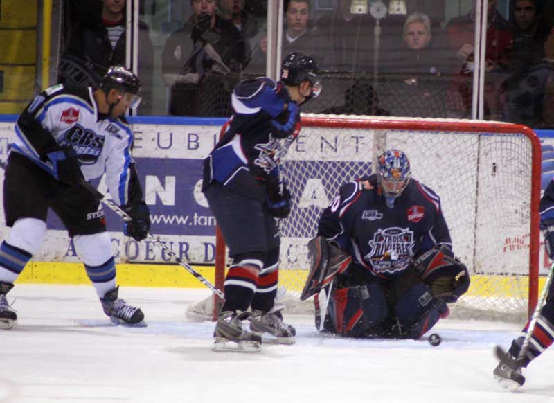 Sans Kevin Cloutier, le CRS s'incline 5 à 2 devant Trois-Rivières
