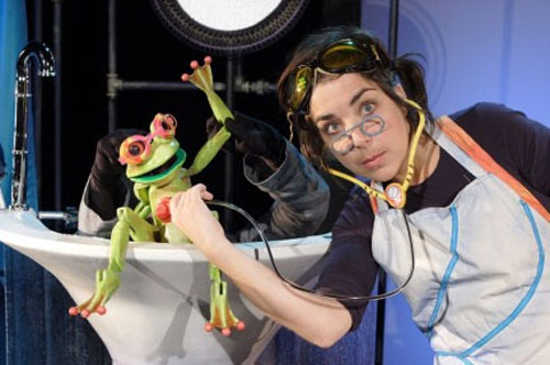 Le Théâtre à l’envers à Sainte-Marie avec Woânda la grenouille
