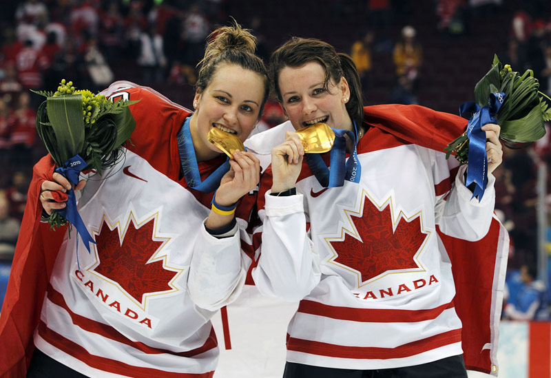 Marie-Philip Poulin soulève les Beaucerons et mène le Canada à la médaille d'or