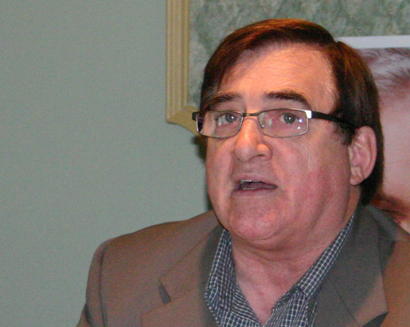 André Côté qualifie de « session catastrophique » pour le gouvernement Charest