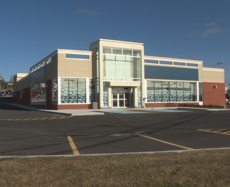 Le Jean Coutu du boulevard Lacroix n'ouvrira pas ses portes avant la fin janvier