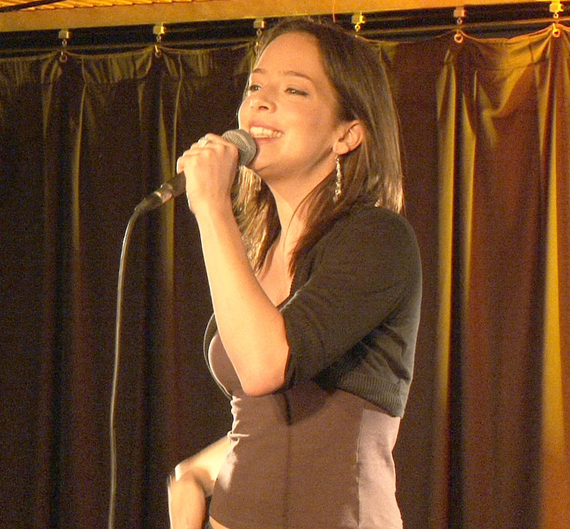 Amélie Veille lancera son troisième album en 2011