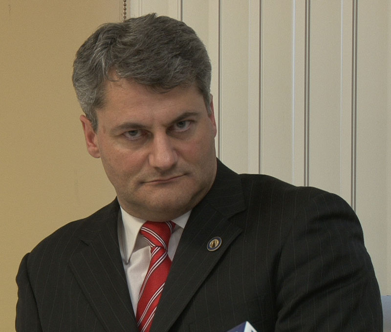 Gérard Deltell s'insurge contre l'idée que le public finance à 100 % le prochain Colisée