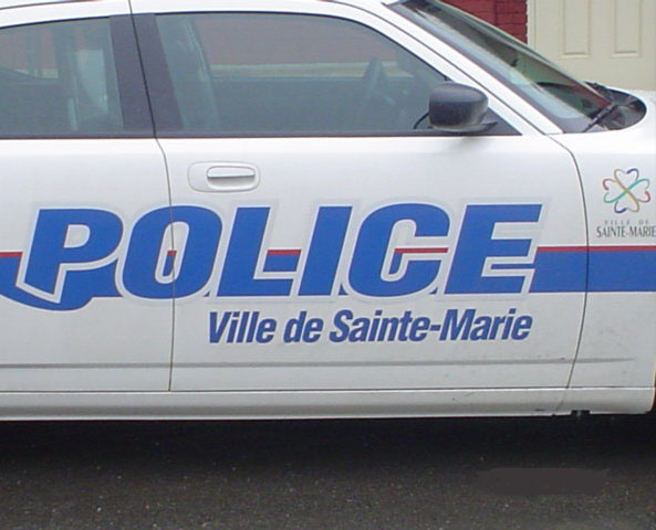 Vols à l'intérieur de véhicules à Sainte-Marie