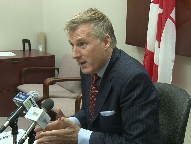 Maxime Bernier veut être un des leaders dans le projet de prolongement de l'autoroute 73 jusqu'aux frontières