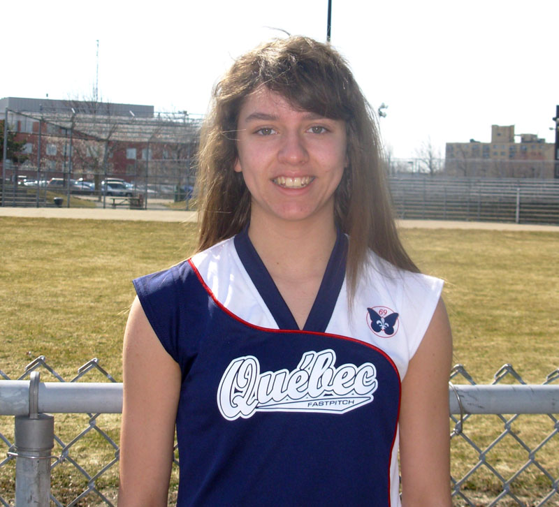 Championnats canadiens de balle-rapide: Audrey Vachon de Sainte-Marie a fait résonner son bâton à Winnipeg