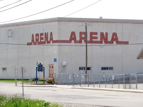 La démolition de l’Aréna Paul-Henri-Drouin est amorcée