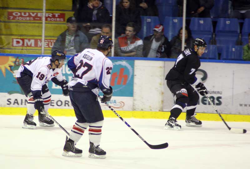 La LNAH souhaite passer à neuf équipes dès la prochaine saison