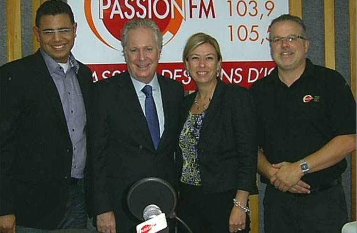 Jean Charest s'arrête dans Bellechase et en Beauce aujourd'hui