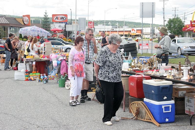 Saint-Georges en voie d'adopter une nouvelle réglementation pour les ventes de débarras