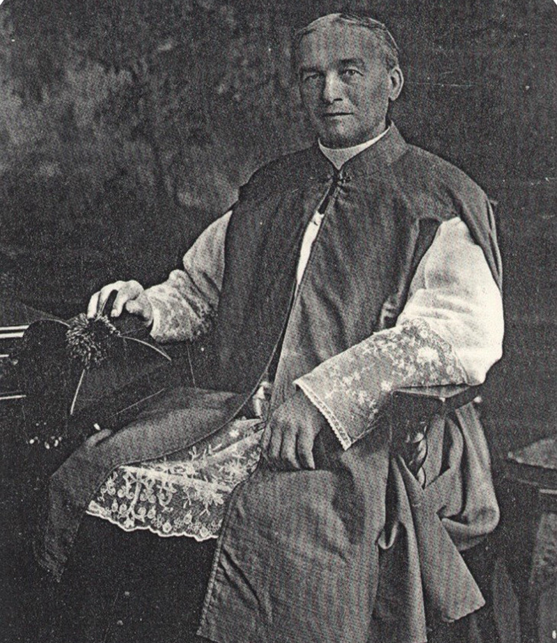 Mrg Fortier, ancien curé de St-Georges Ouest  années 50.