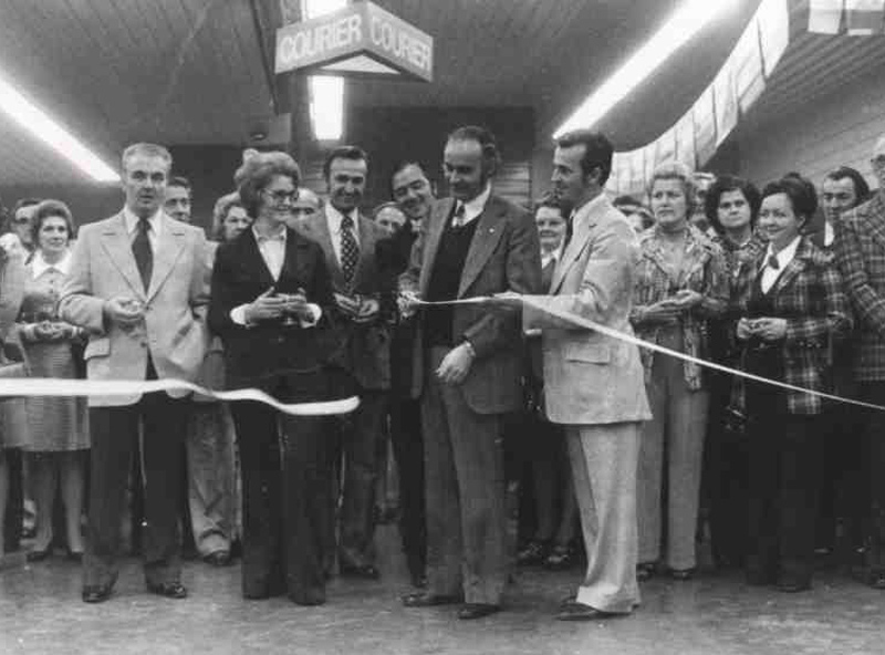 Ouverture du garage Ford en 1971