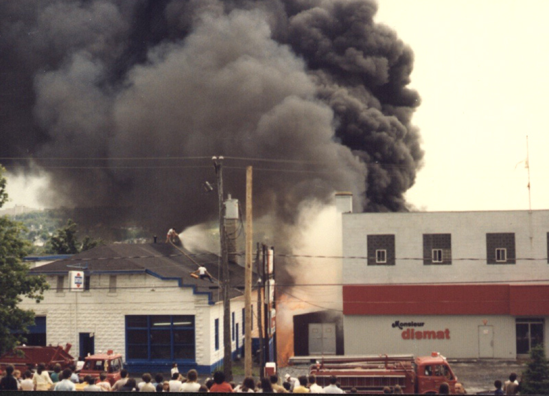 Incendie du centre de rénovation André Lessard