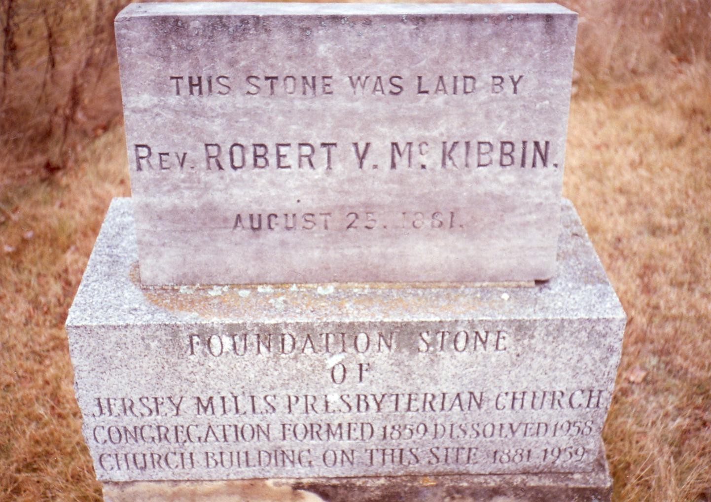 Monument situé sur l'endroit ou s'élevait la chapelle presbytérienne de Jersey-Mills entre 1859 et 1958.
