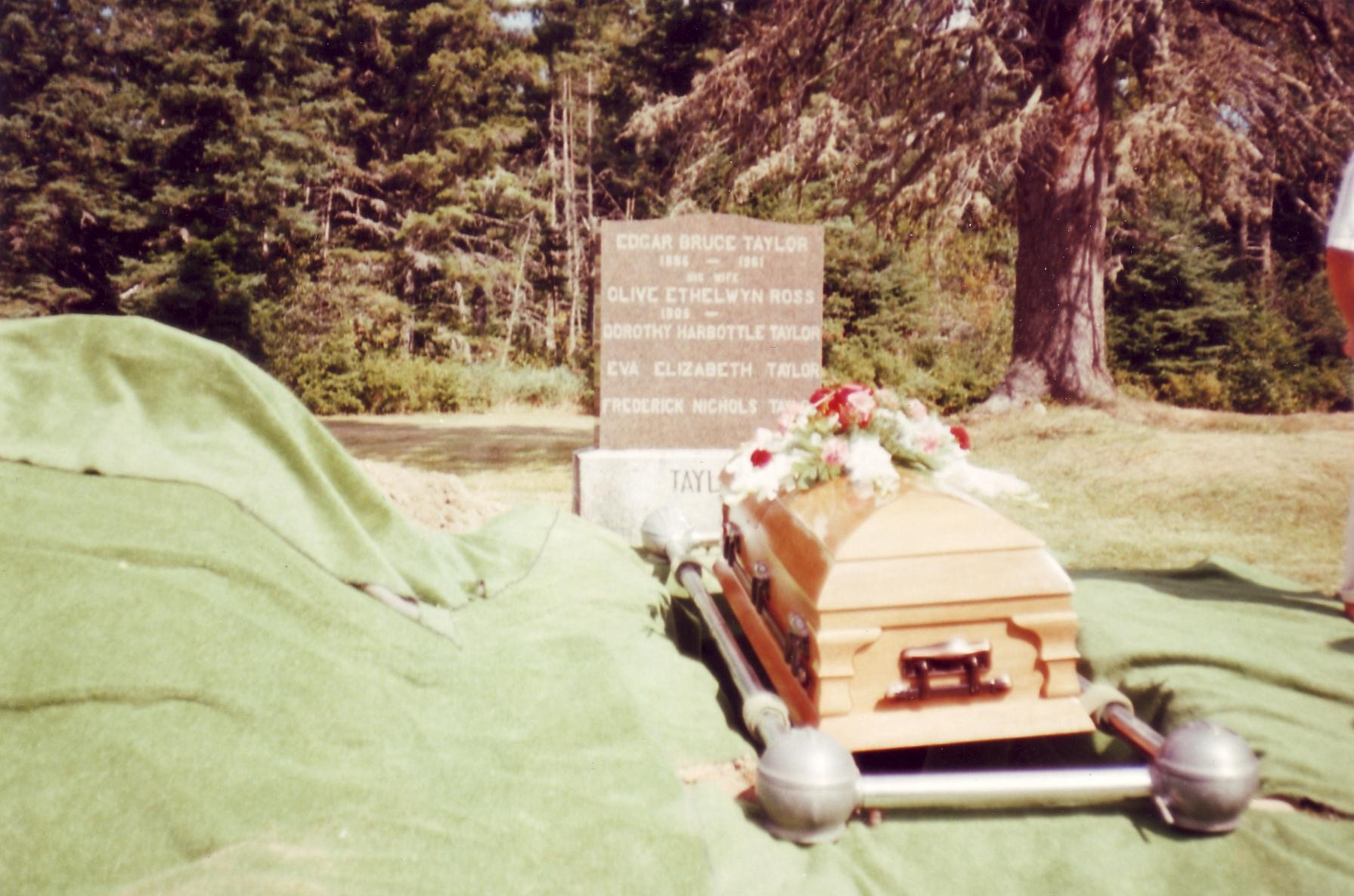 Enterrement de Fred Taylor 99 ans de Cumberland en août 91.